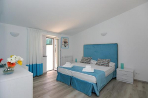 Relais Villa Chiara free parking